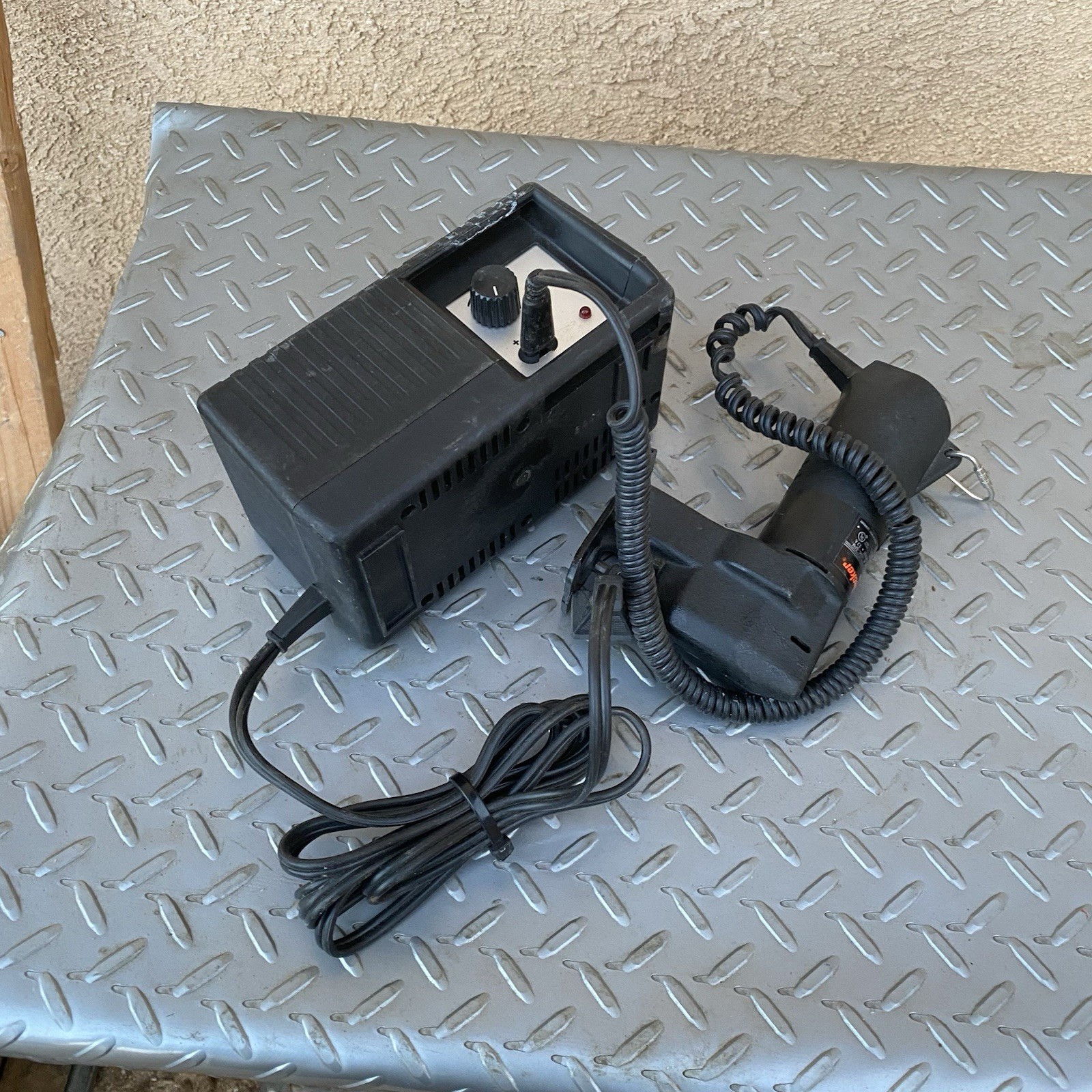 VINTAGE RARE BLACK & DECKER VARIABLE SPEED MINI JIG SAW WITH 9821 POWER ADAPTER