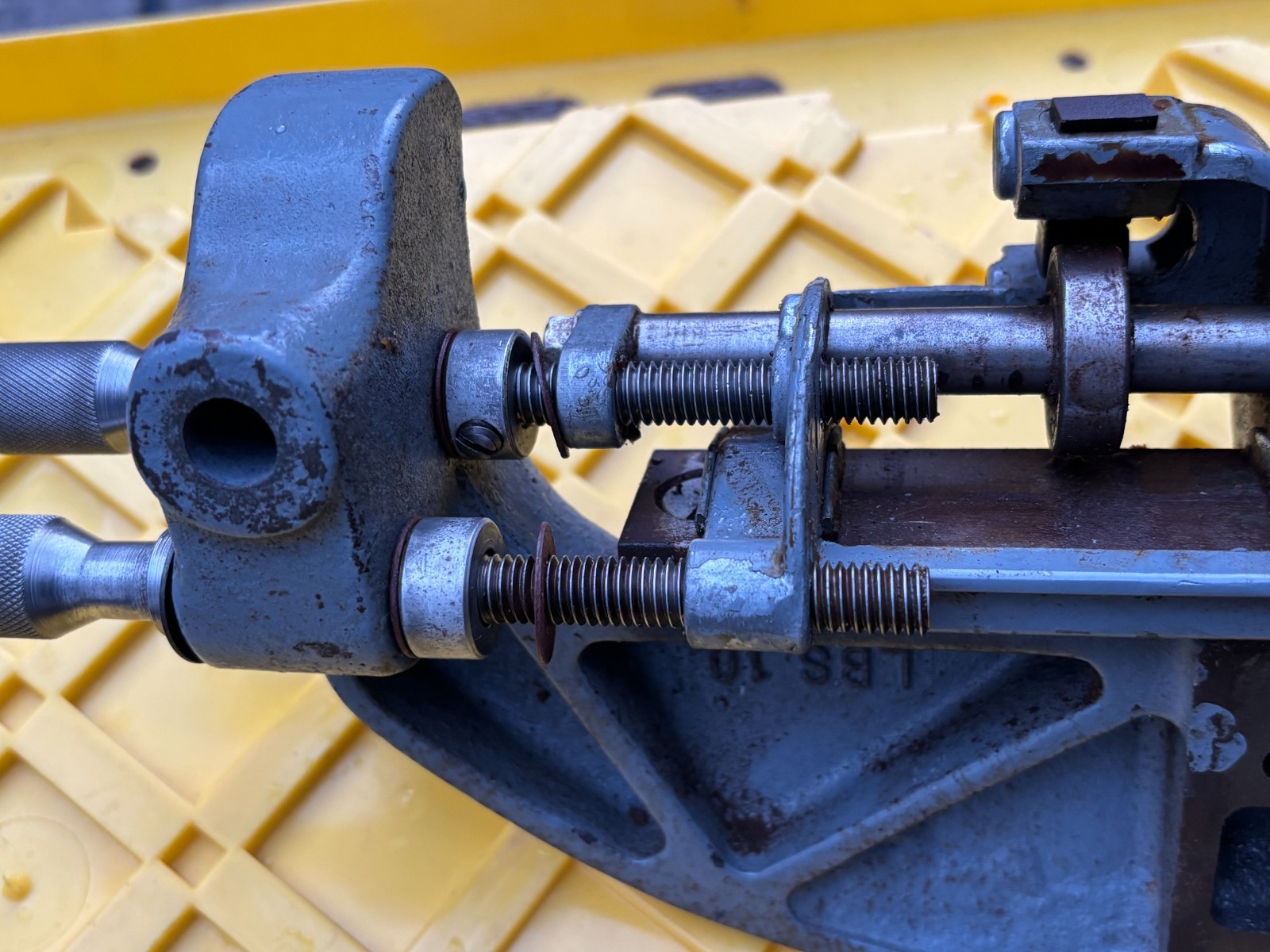 Delta Rockwell Milwaukee 14&Prime; Band Saw Lower Blade Guide Block & Trunnion Support