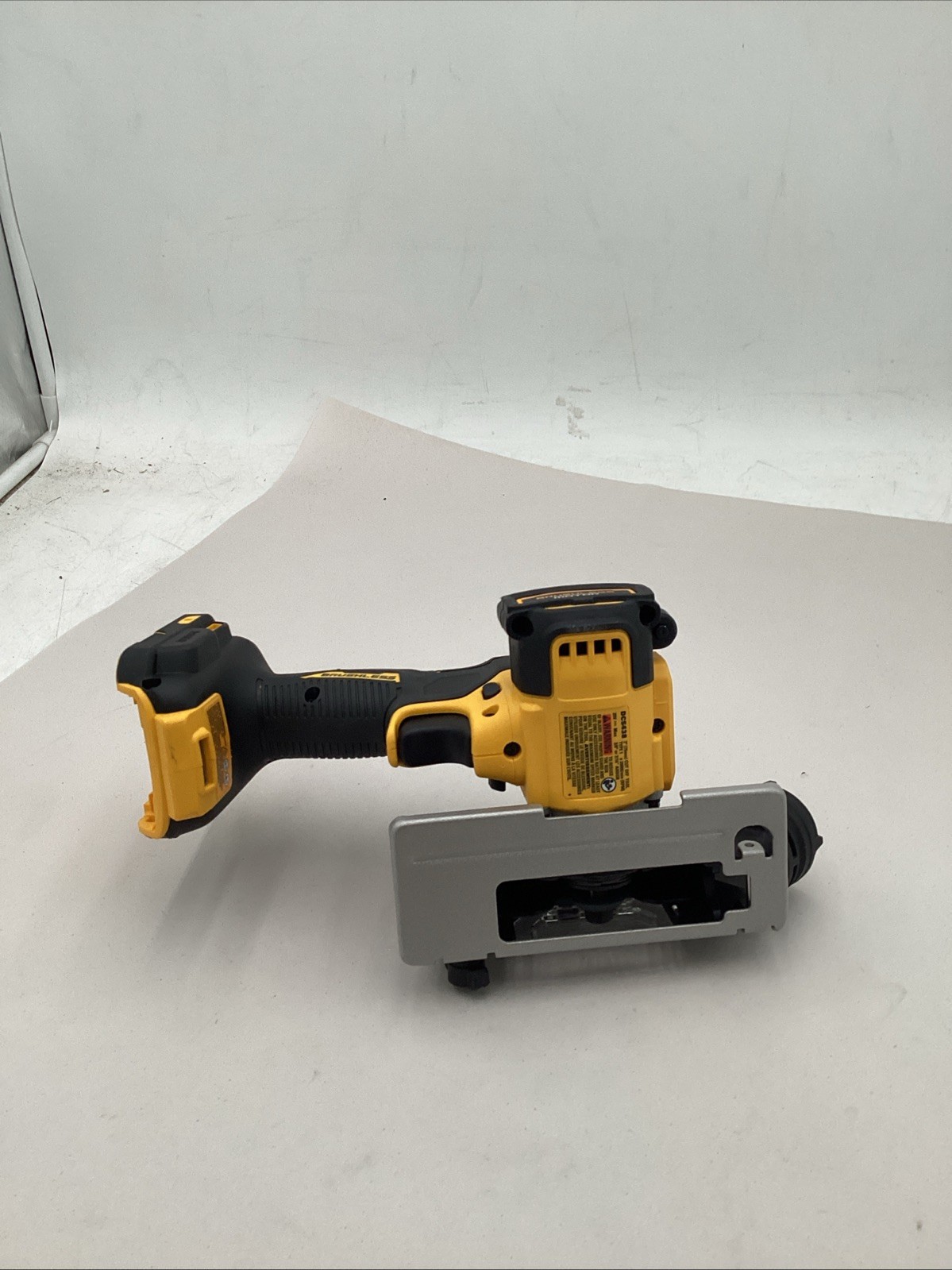 New DeWALT DCS438B 20V MAX XR 3&Prime; Brushless Cordless Compact Cut Off Tool DCS438
