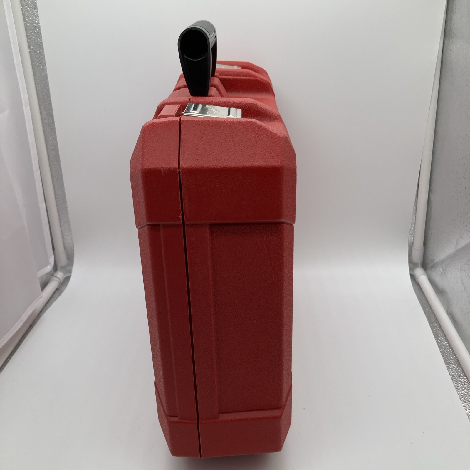 Milwaukee M12 Lithium Ion Cordless 3/8 Cordless Drill Kit 2407 22