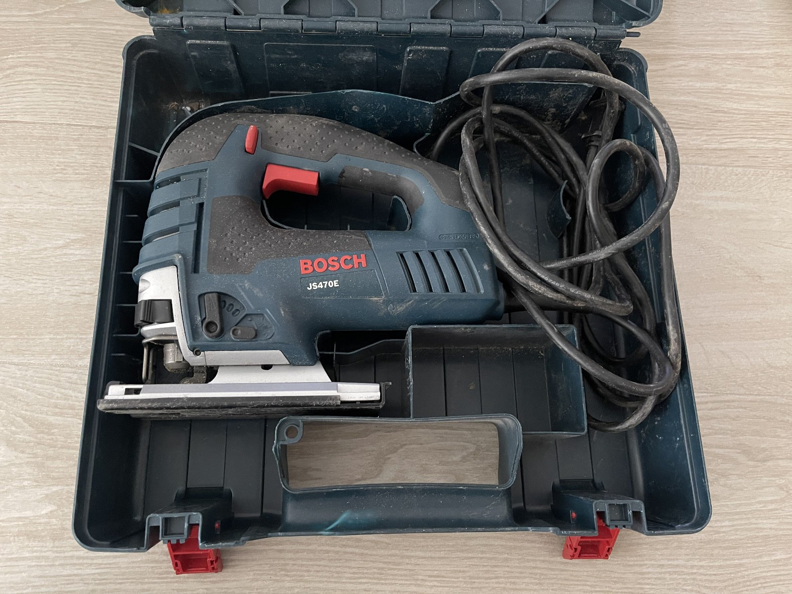 Bosch JS470E Corded Top-Handle Jigsaw – Blue