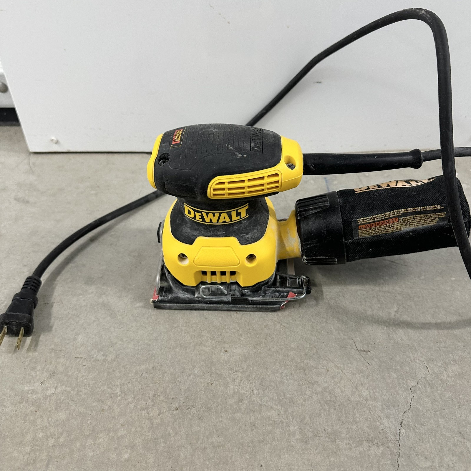 DeWalt 1/4 Variable Speed Sheet Sander