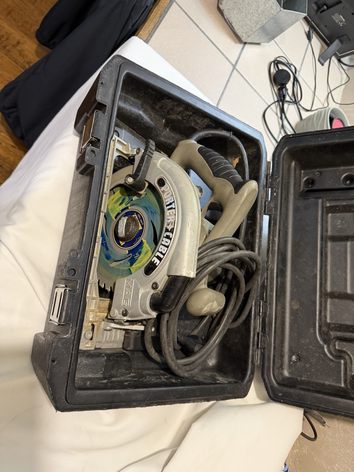 PORTER CABLE 324MAG 7 1/4 Circular saw Corded 120 volt w/Hard Case