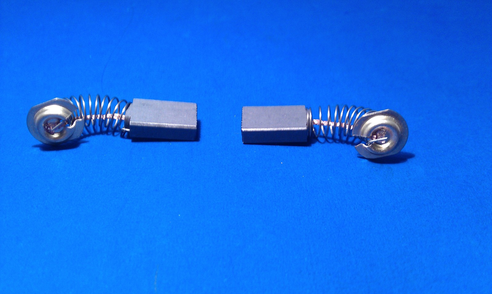 Replacement Japanese Carbon Brush Set of 2 Makita CB-303 191963-2 194996-6