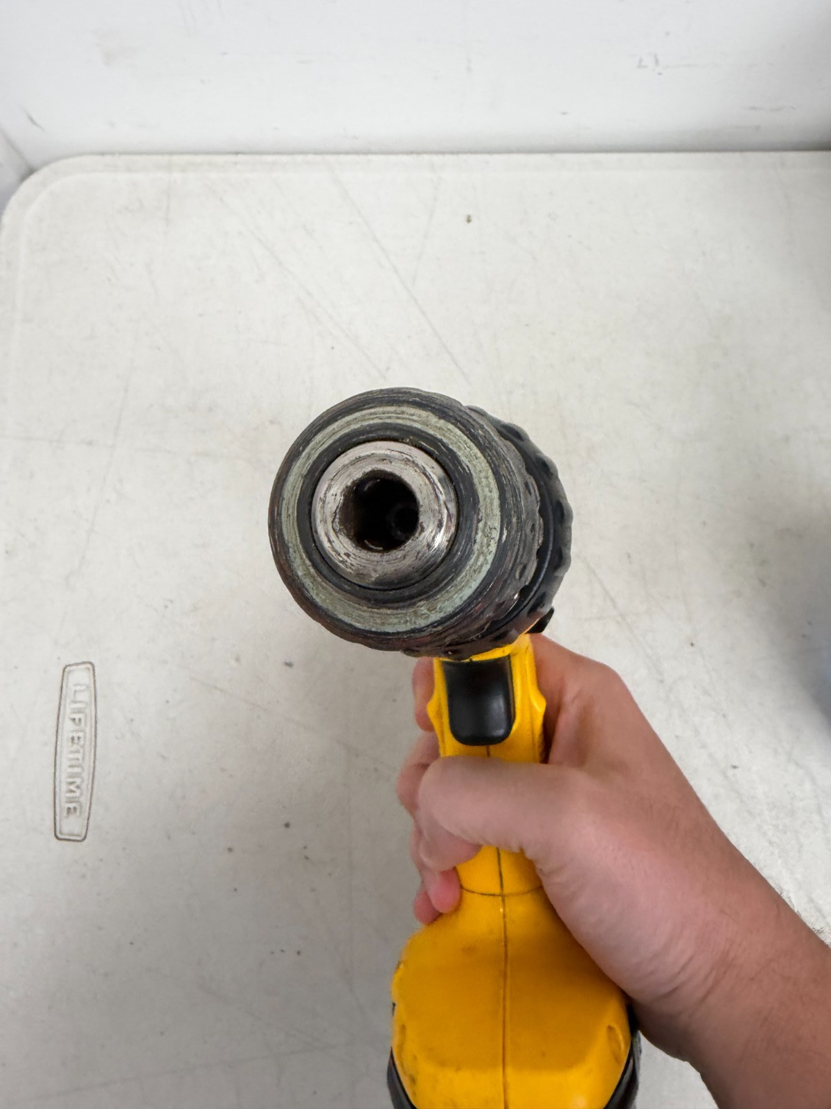 DEWALT DW954 DRILL W/CASE and battery included