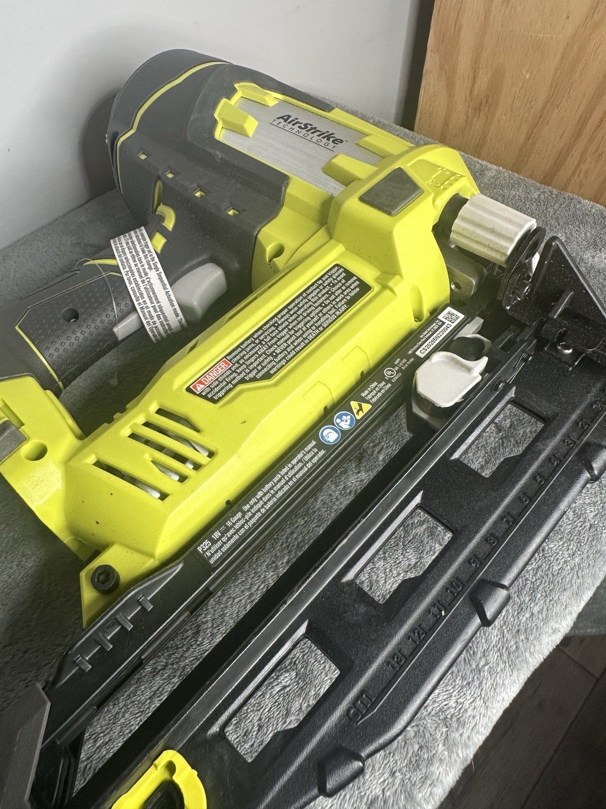 Ryobi ONE+ AirStrike P325 18V Cordless 18 Ga Brad Nailer Tool Only