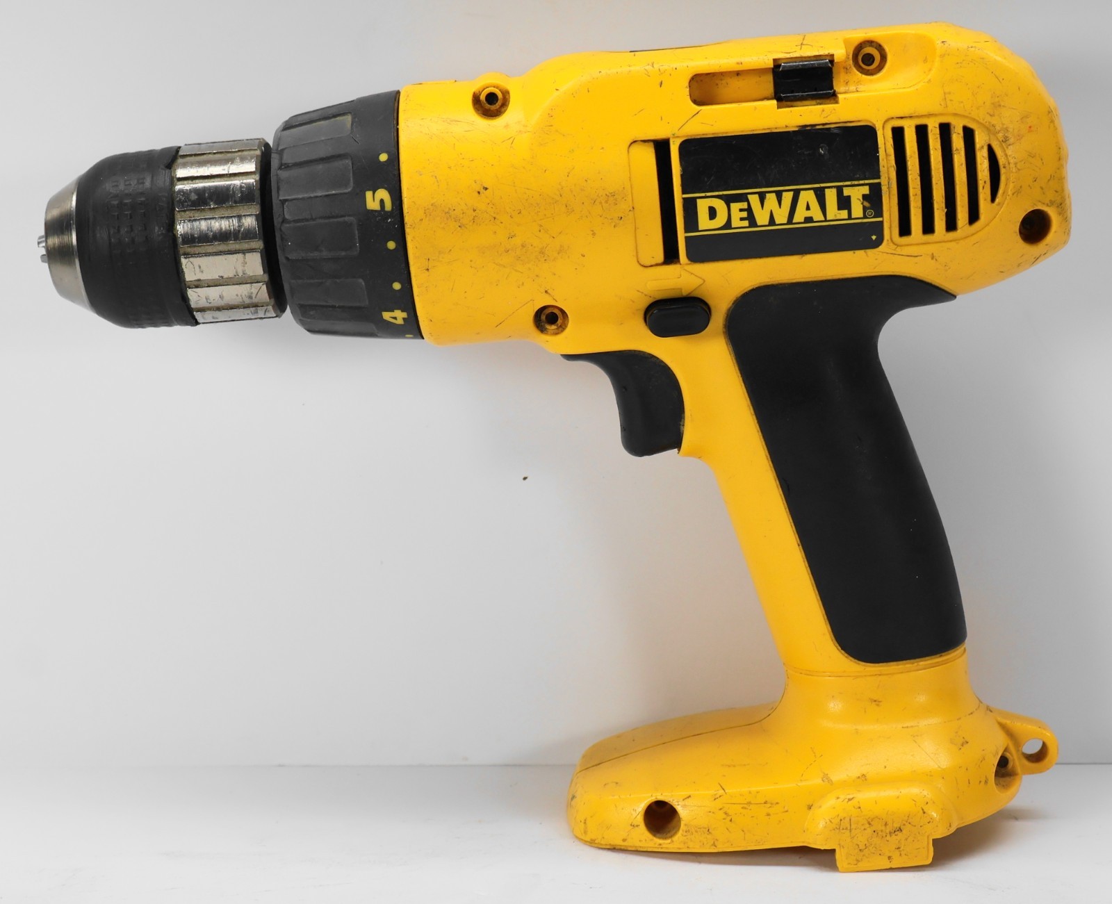 DeWalt *DW991* 14.4V 3/8&Prime; Adjustable Clutch VSR 2-Speed Drill, Drill Only