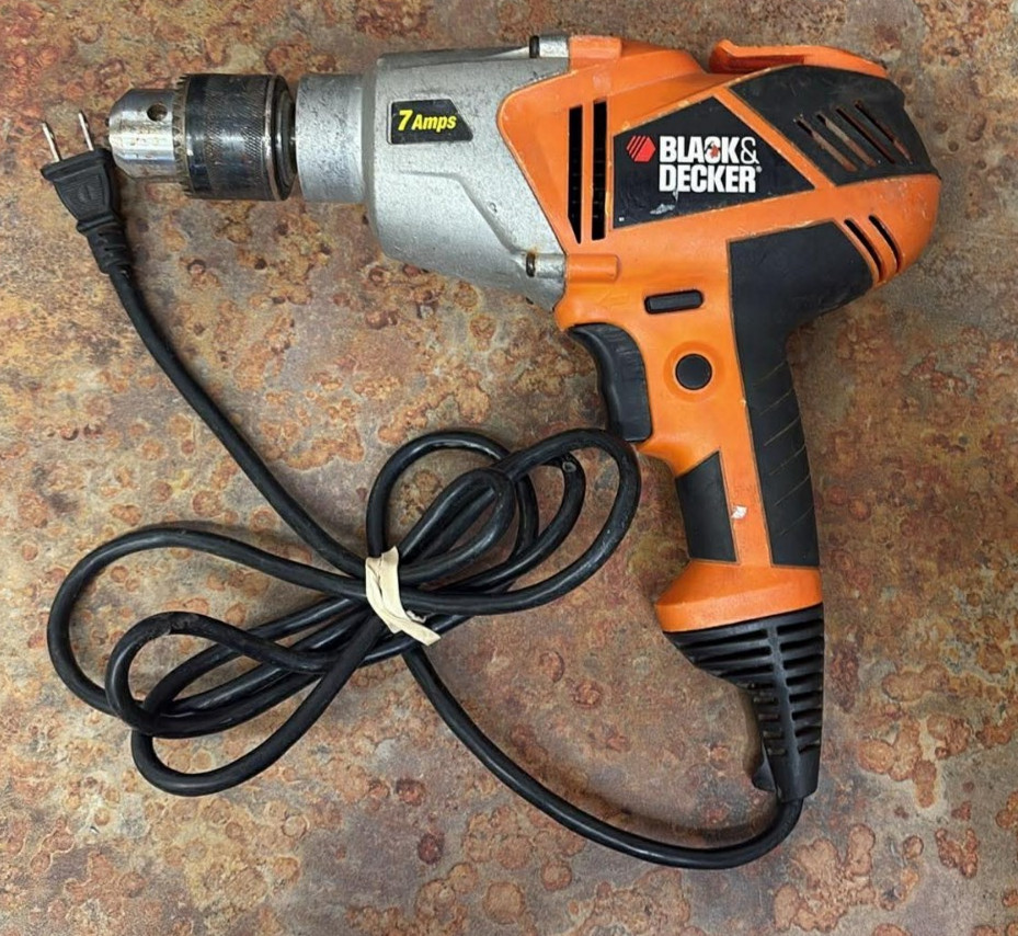 Black & Decker DR550 Corded 1/2&Prime; Drill 7 Amp Heavy Duty Type 3 Free Shipping
