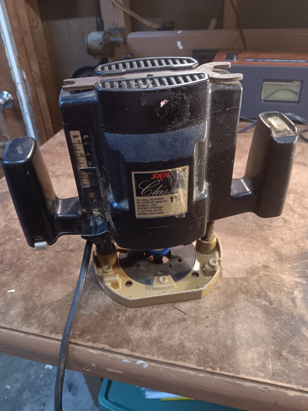 SKIL #1835 Type-1 Classic Series 1/4&Prime; 9.A 25,000RPM 1-3/4HP Plunge Router
