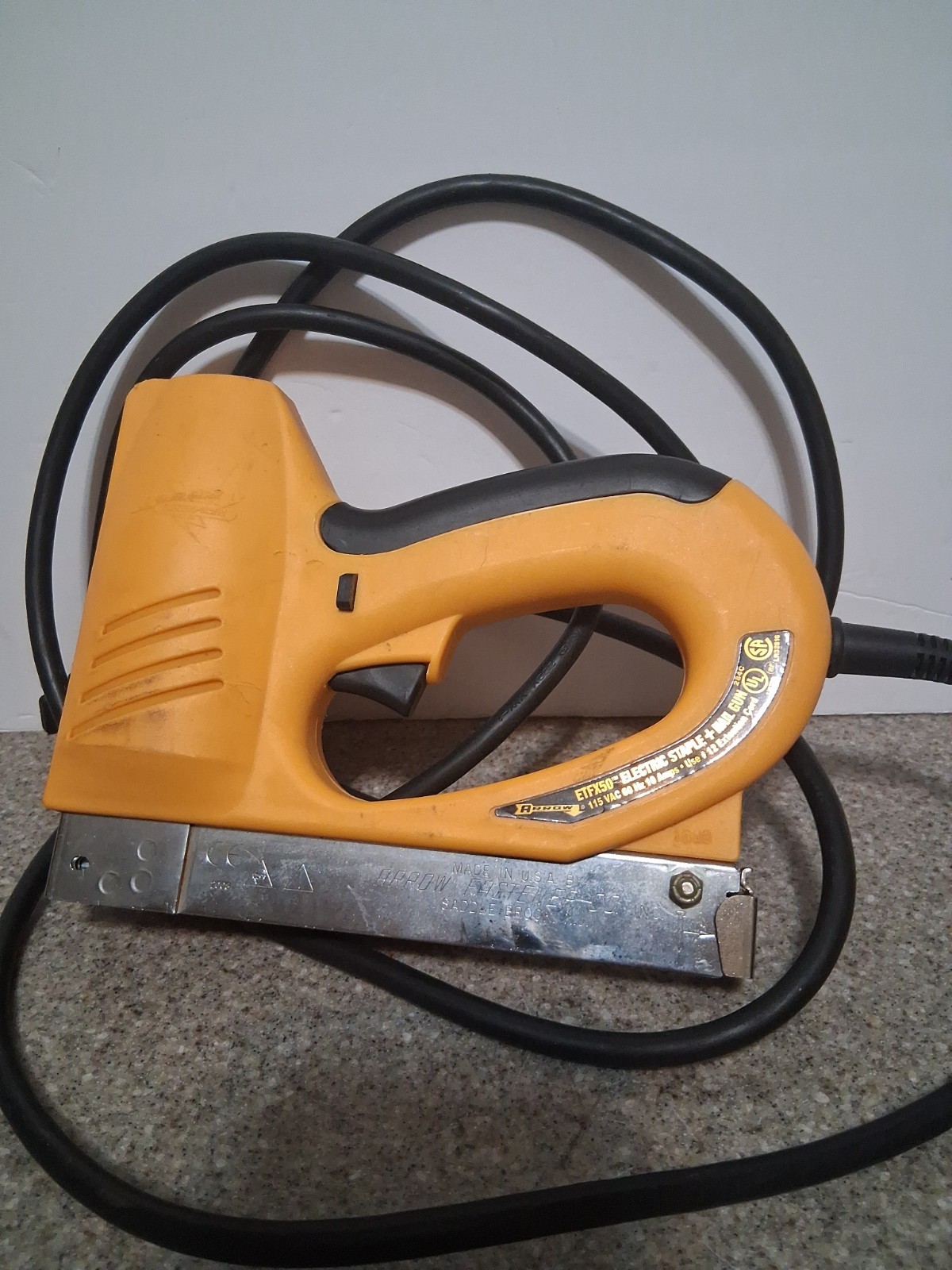 ARROW ELECTRO-MATIC ETFX50 ELECTRIC STAPLER + NAIL GUN Nice