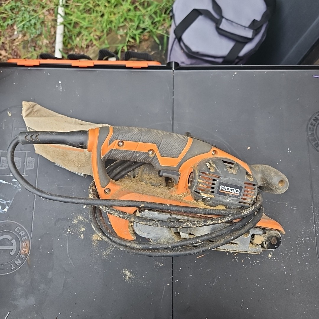 R2740 Ridgid 6.5A Corded Heavy-Duty Variable Speed (tool Only) J63