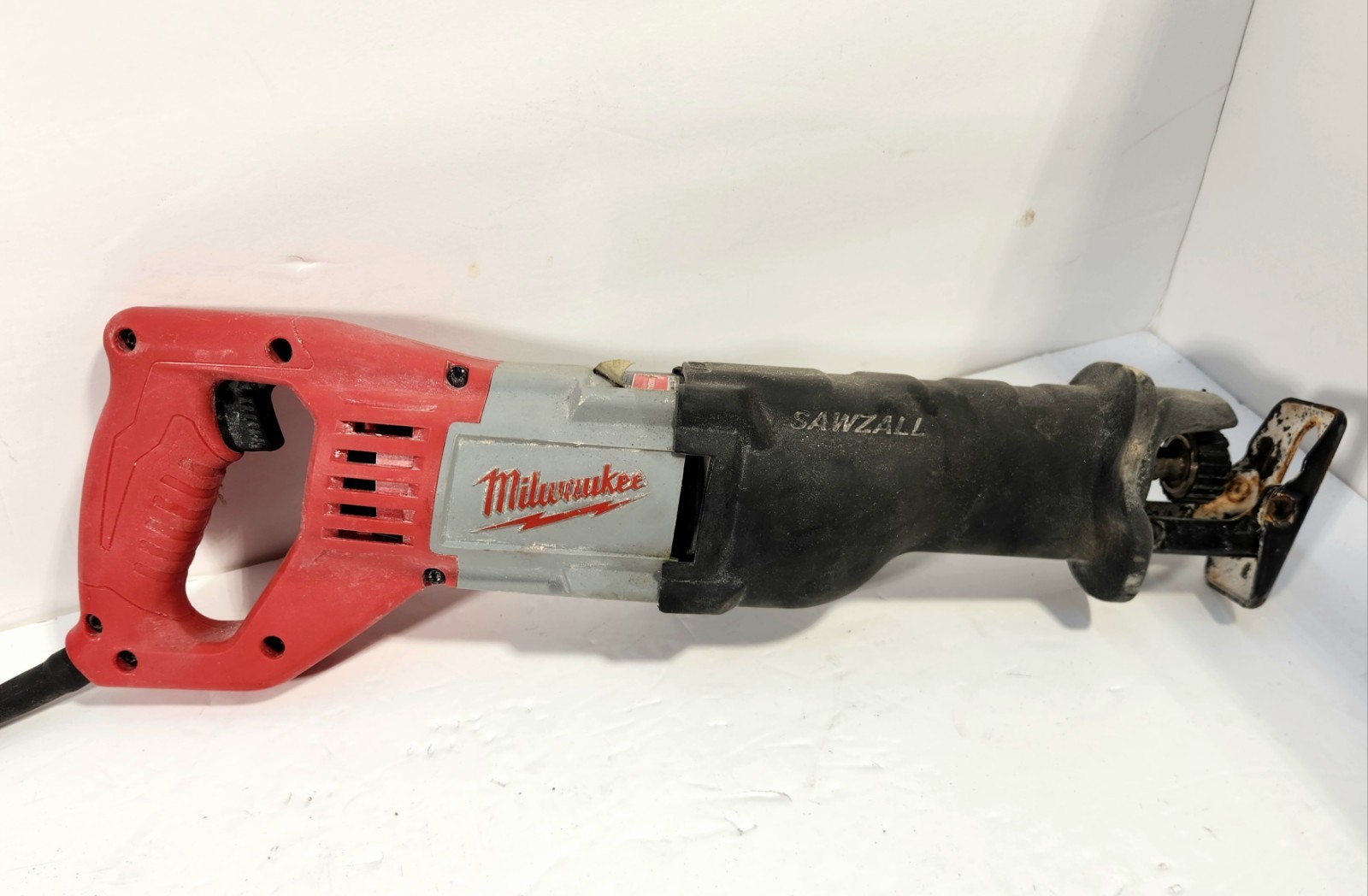 Milwaukee Sawzall 6519-30 Reciprocating Saw 12amp Motor Corded (Parts / Repair)