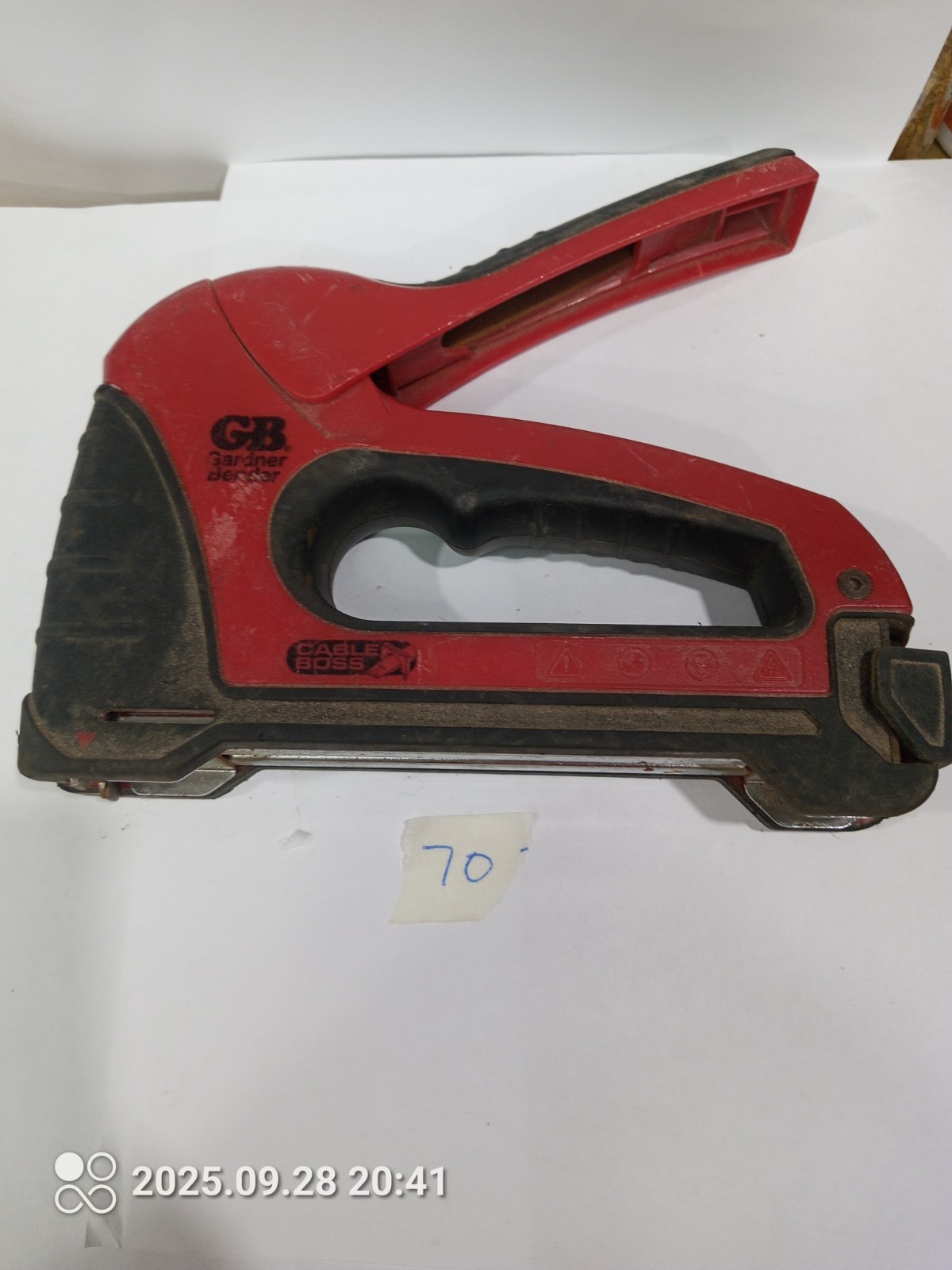 Gardner Bender MSG500 Cable Boss Professional Insulated Staple Gun Wire & Cable