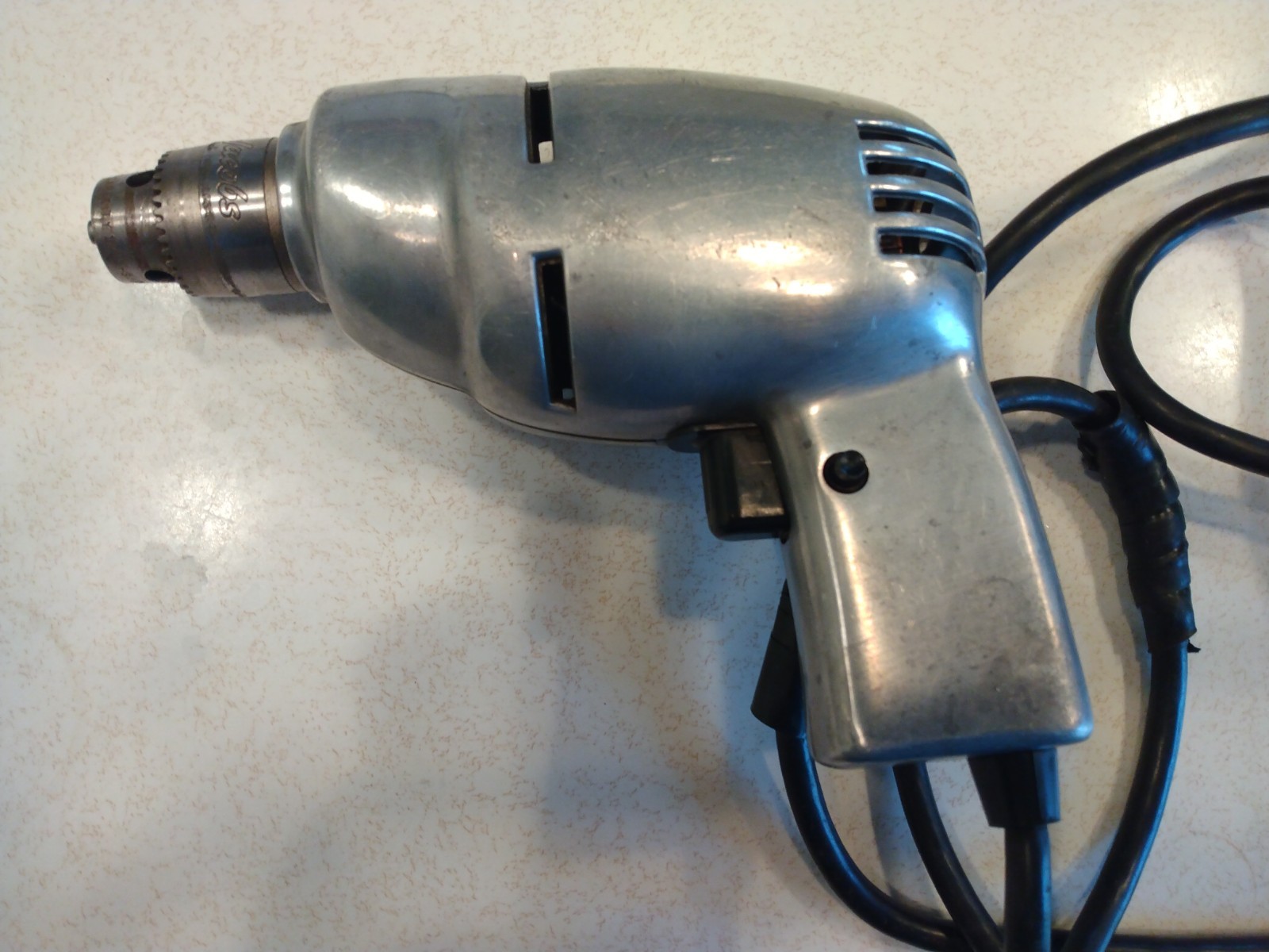 Vintage Chicago Power 3/8&Prime; corded drill used 3.4 amps model no. al-4