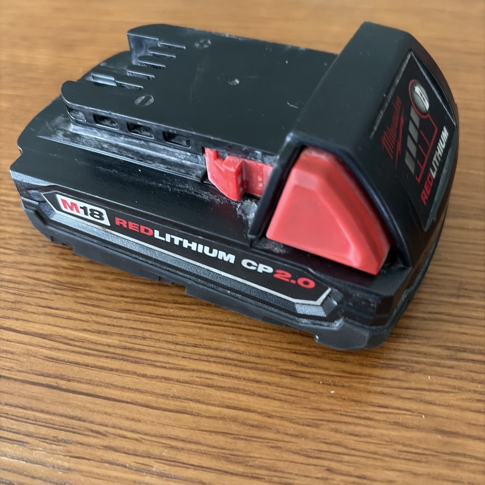 Milwaukee M18 18V 1/4 Hex Impact Driver 2820-20 With Two Batteries & Charge Base