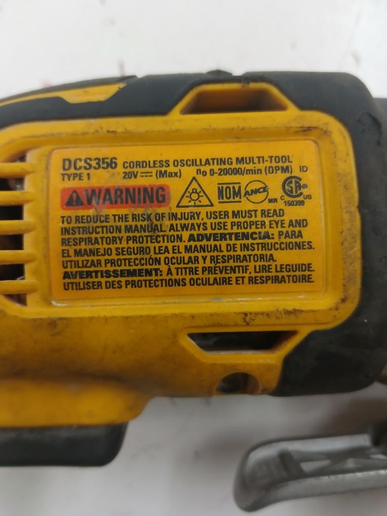 DeWalt DCS356 20V MAX XR Brushless Oscillating 1.5Ah Battery Milwauk (P24035901)