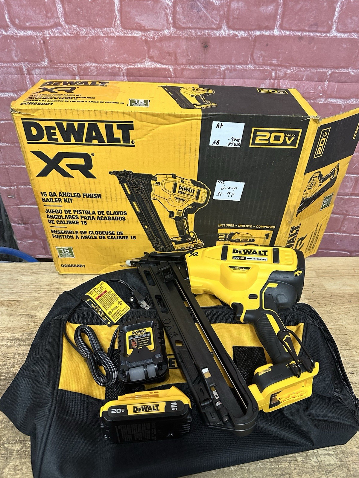 DEWALT DCN650D1 XR 20V Cordless 15Ga Angled Nailer Kit (Open Box) Group 31-90