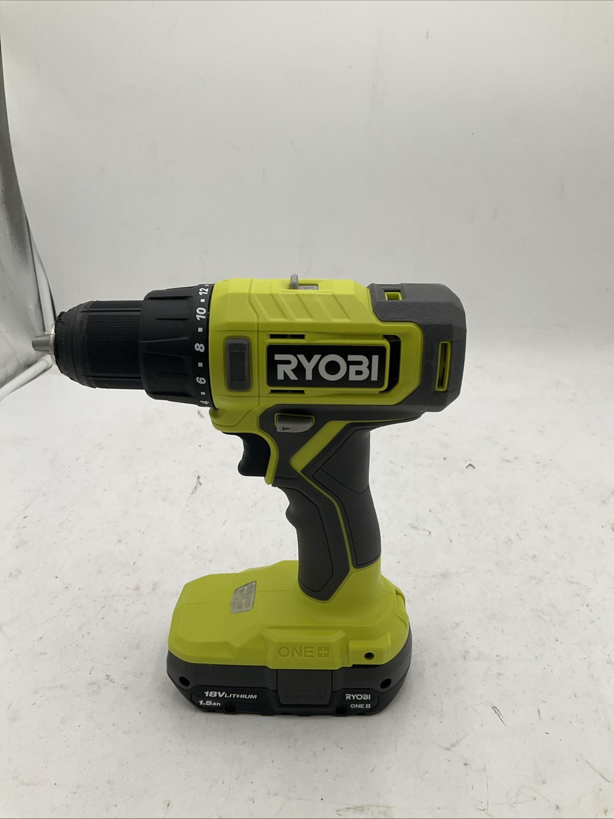Ryobi PCL206 Cordless Drill 18 volt 1/2 in Drill Driver W/ 1.5 Ah Battery