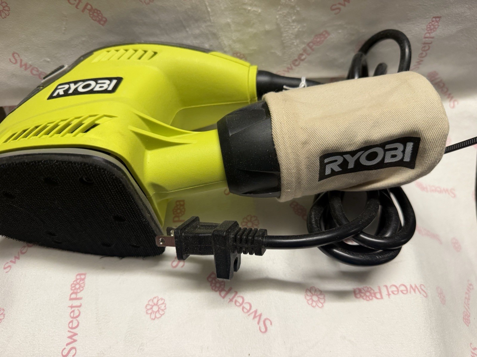 Ryobi CFS1503G 5.5&Prime; Corner Cat Finish Sander Kit w/ Case Pads Tested OEM