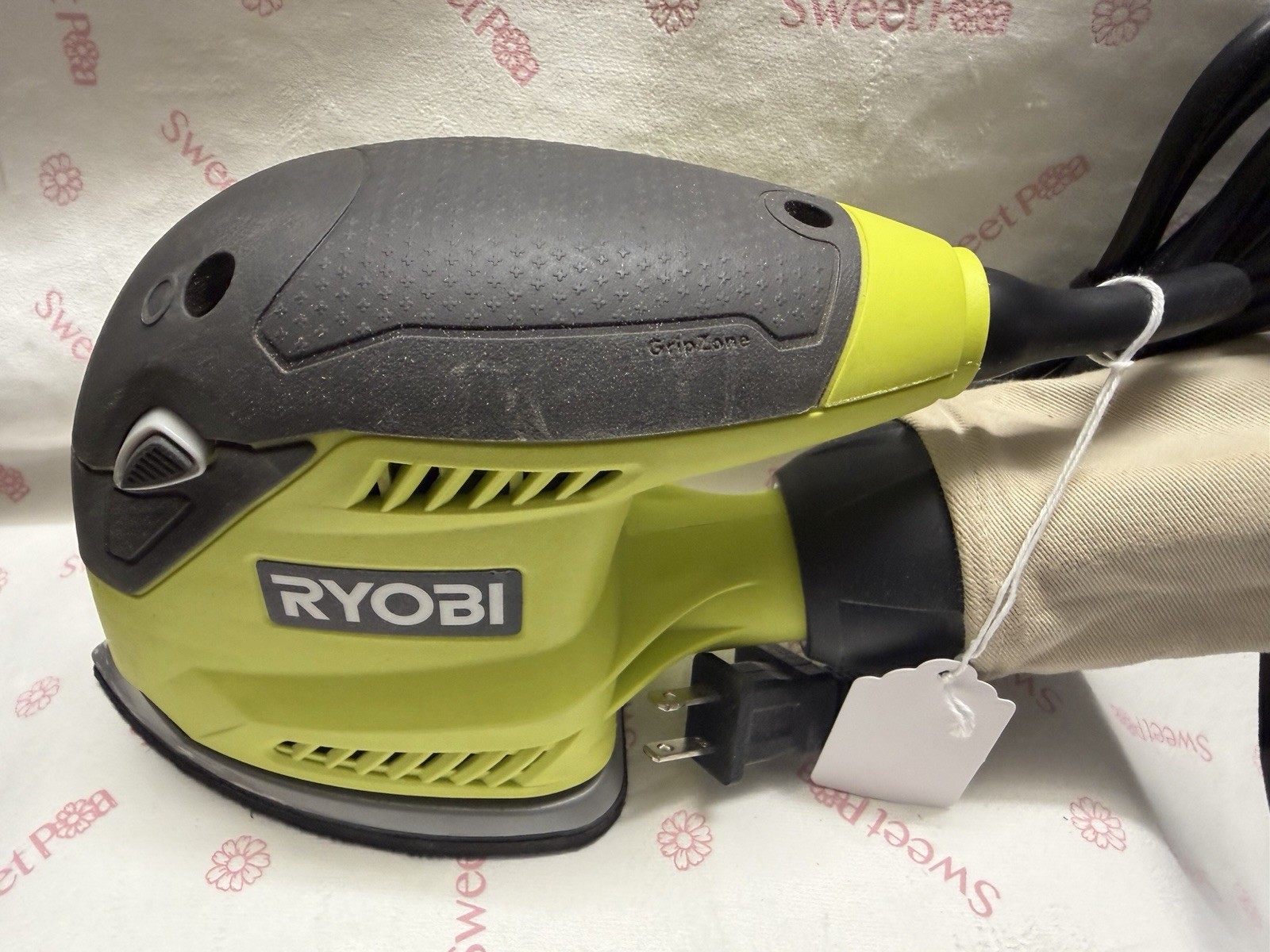 Ryobi CFS1503G 5.5&Prime; Corner Cat Finish Sander Kit w/ Case Pads Tested OEM