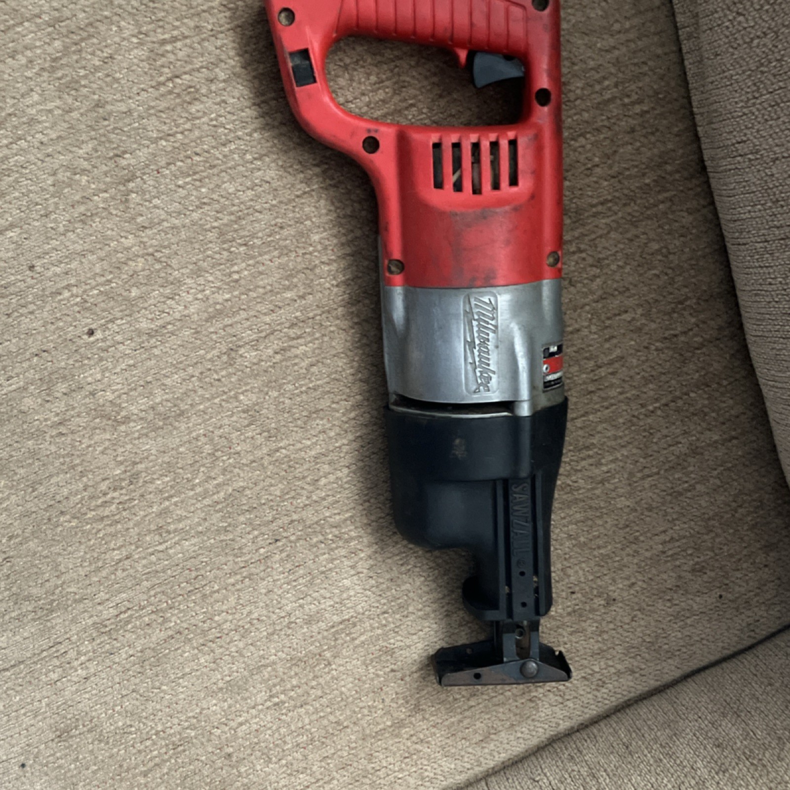 Milwaukee SAWZALL Corded Electric Reciprocating Saw Red/Silver/Black