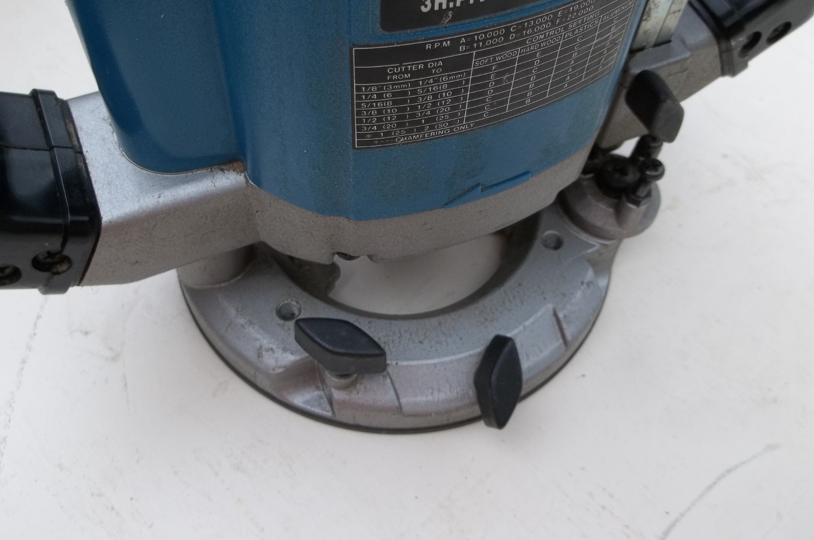 Ryobi Plunge Router RE 600 3HP Heavy Duty 15 AMP 22,000 RPM Variable Speed