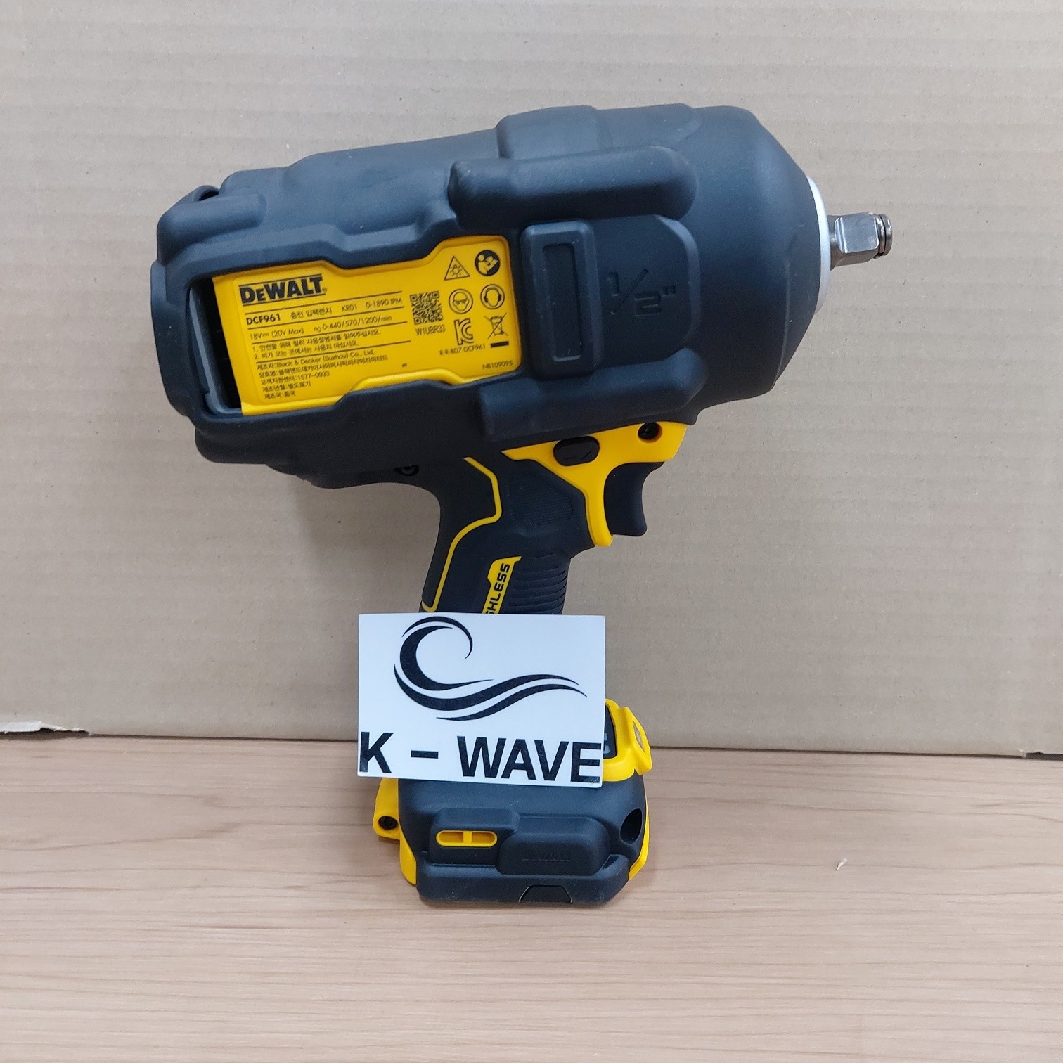 Dewalt DCF961NT 20V Cordless Impact Wrench BodyOnly Bare Tool No charger,battery