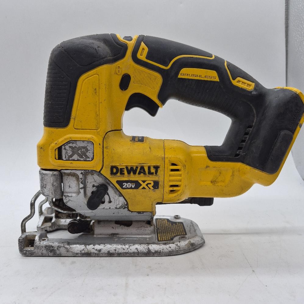 DEWALT DCS334 20V Max XR Cordless Variable Speed Jig Saw (EL1126994)