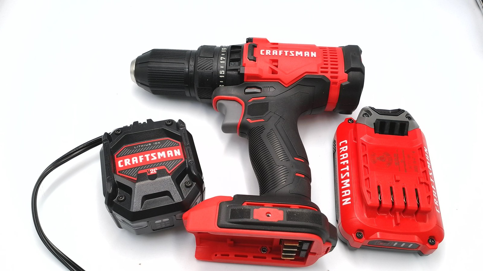 Craftsman V20 1/2 in Cordless Drill/Driver Kit *READ DESC* PC1725738