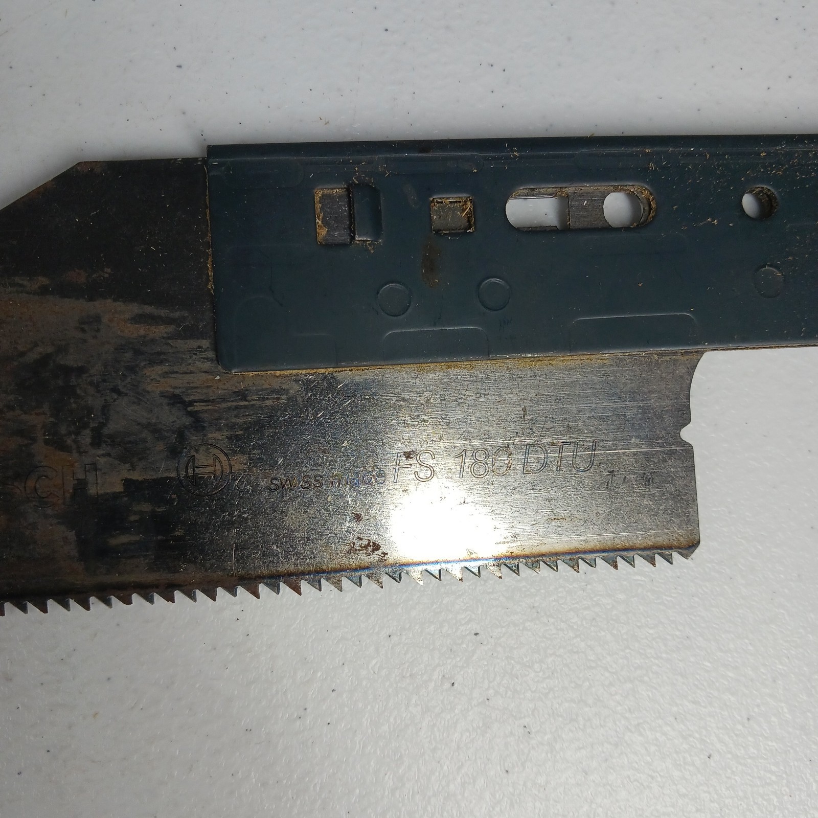 BOSCH 1640VS FINE CUT RECIPROCATING FLUSH CUT SAW w/ 4 Blades Box & Instructions