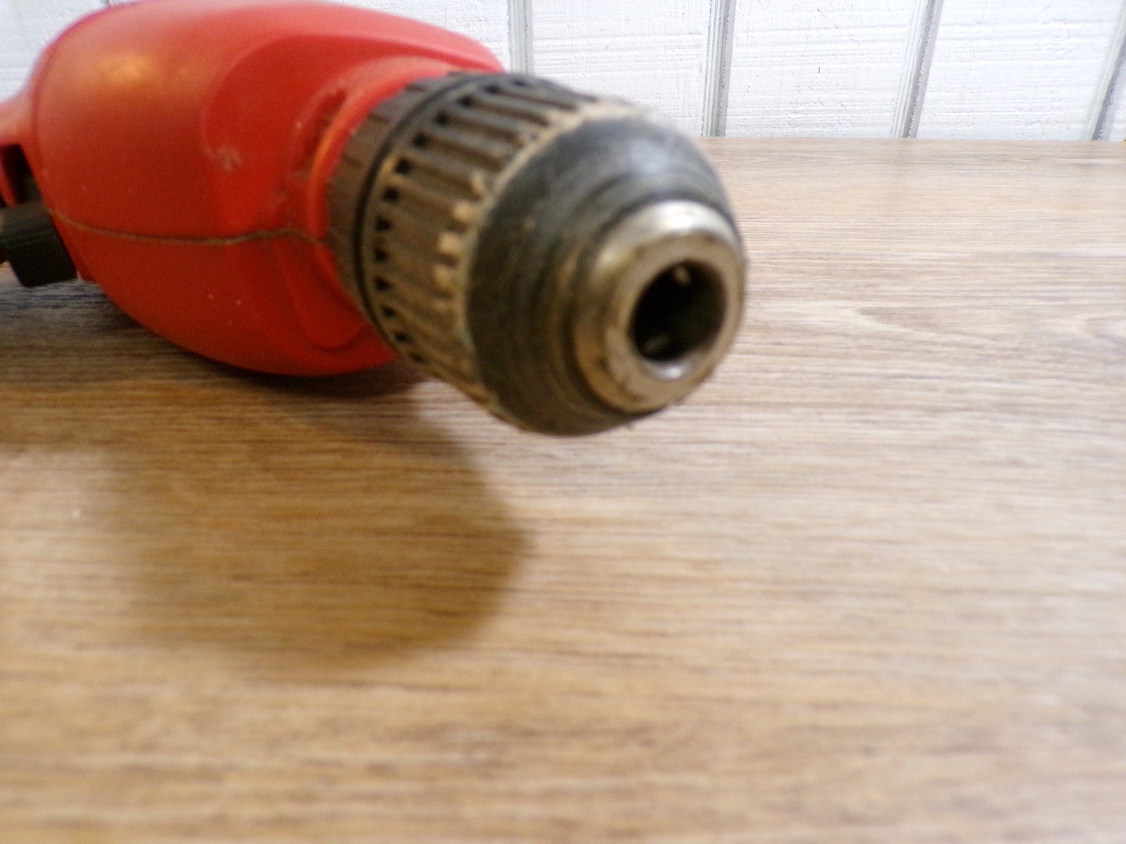 Black And Decker Drill DR200 Type3 Corded Keyless 4.5A 0-1350 RPM Tested & Works