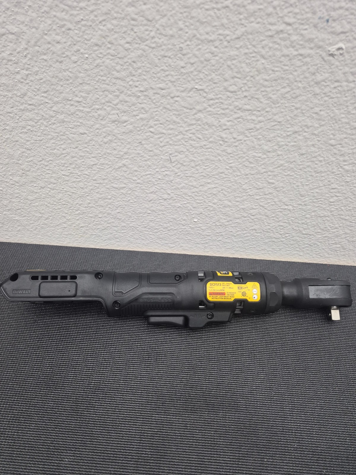 DEWALT DCF513 20V Rachet Tool Only Black