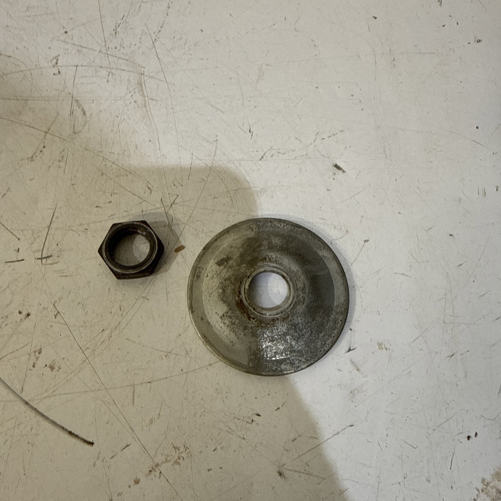 Delta 34-410 Contractor Saw LH Arbor Nut (7/8) And Flange Washer