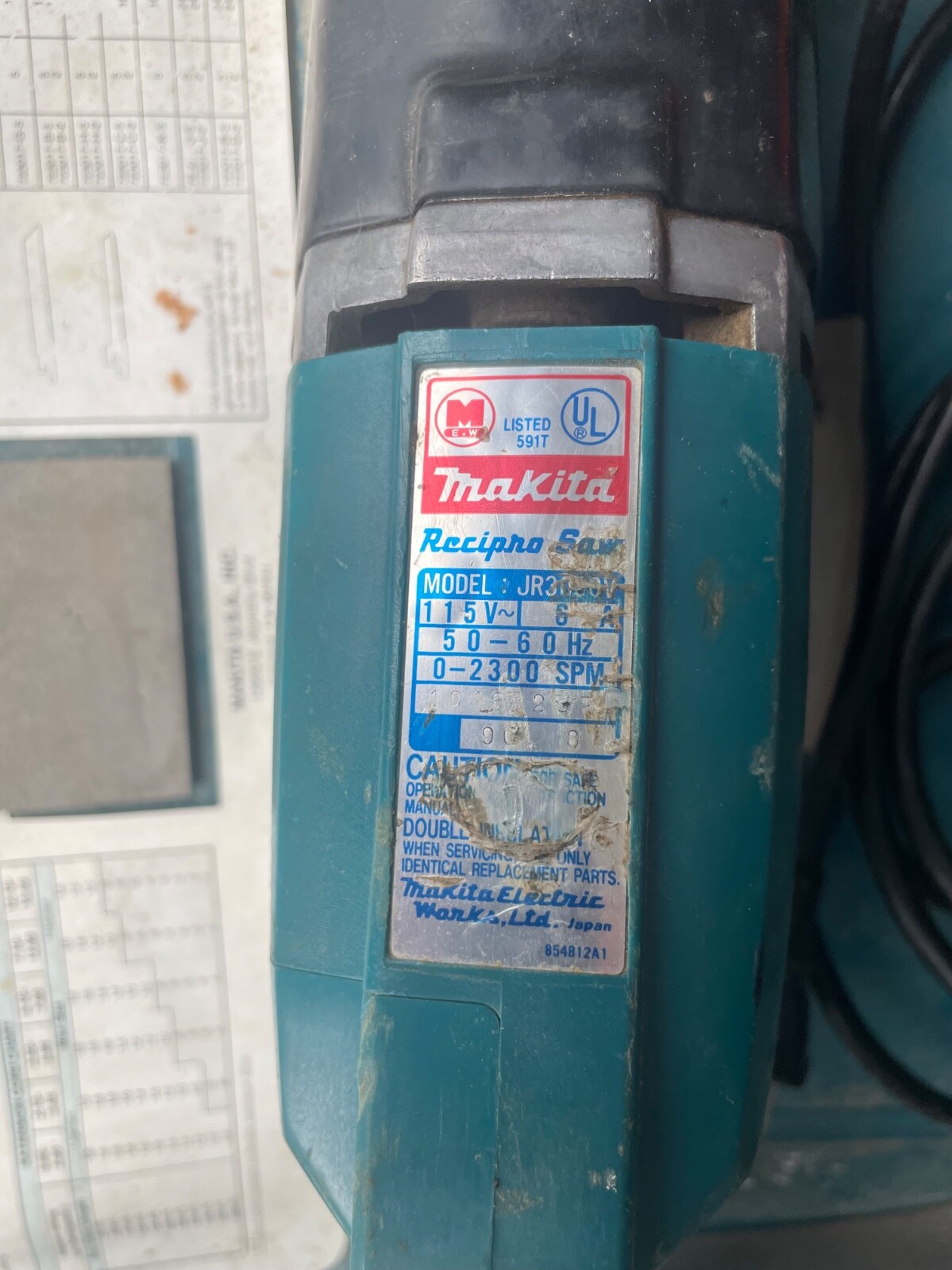 Vtg Makita JR3000V 6 Amp Variable Corded Speed Reciprocating Saw w/ Metal Case