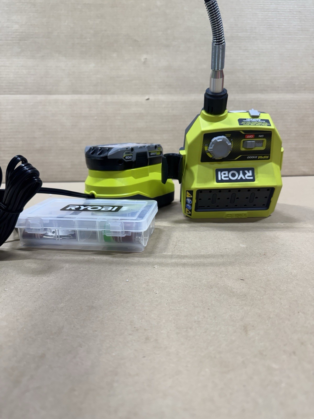 Ryobi PCL480B ONE+ 18V 35,000 RPM Rotary Tool Station – Black/Green W11