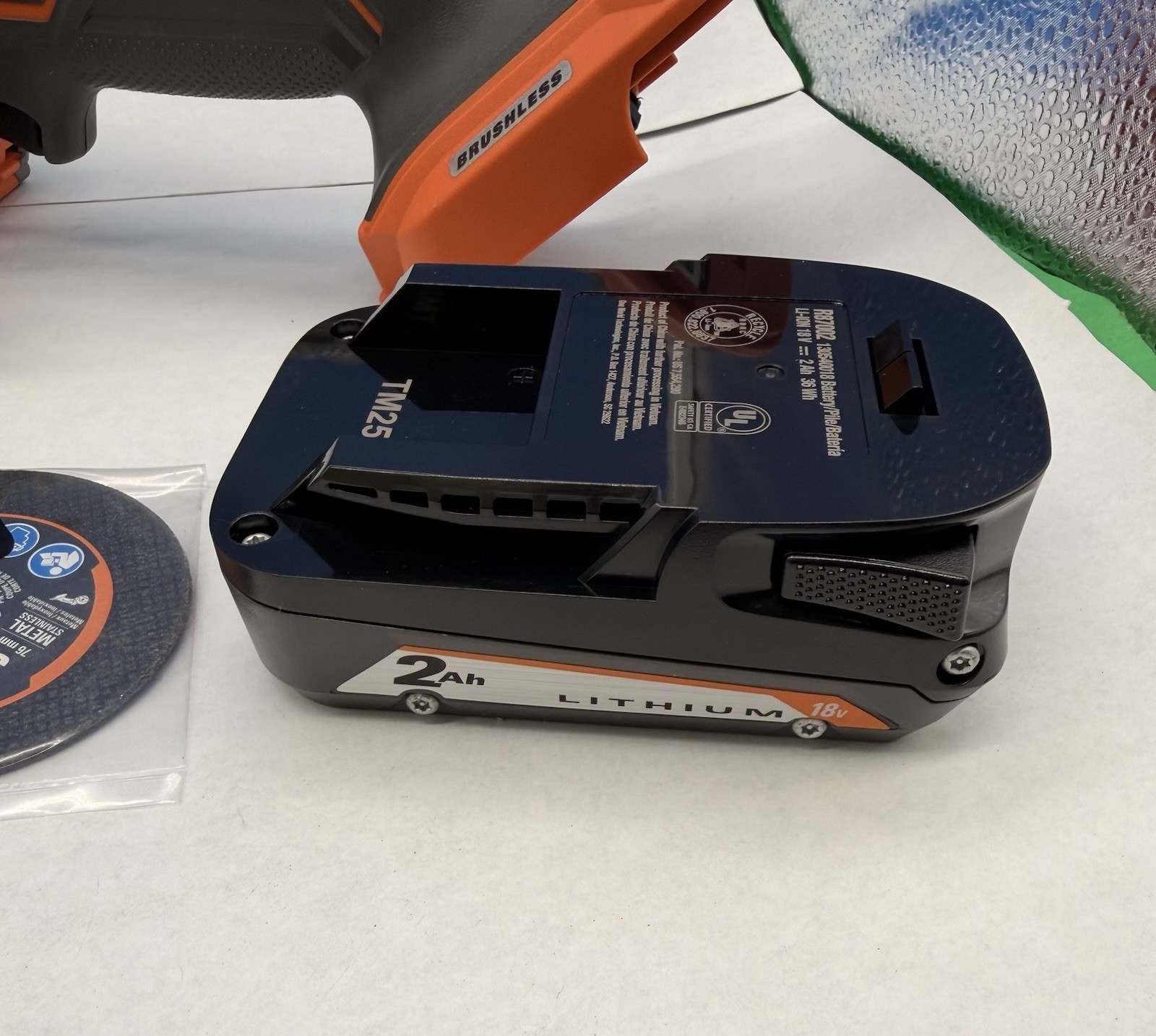 RIDGID 18V SubCompact 3 in Multi Material Saw W/ 2Ah Battery & Charger R87547
