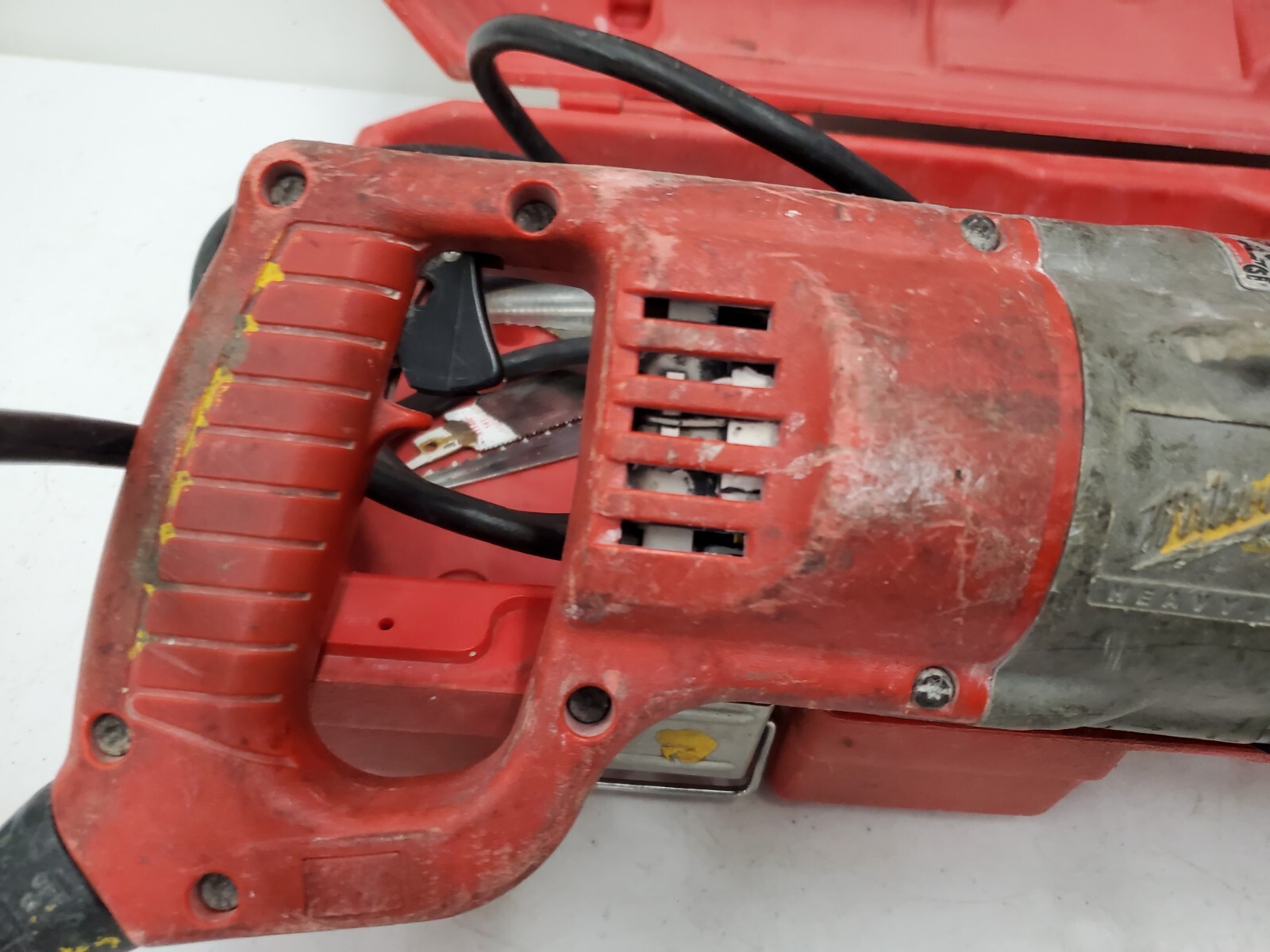 Milwaukee 6519-21 8.5 Amp Orbital Sawzall Reciprocating Saw (132168-5 JO BY68)