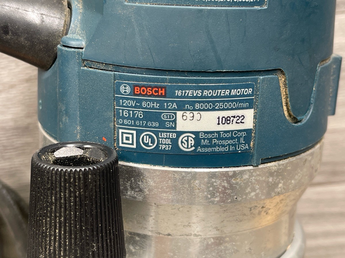 Bosch 1617EVSPK Plunge and Fixed Base Router Combo Kit (A1D033000)