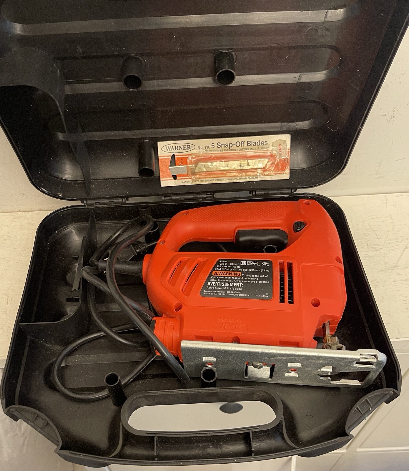 Black & Decker JS200 Type 1 Variable Speed 3.2A Corded Electric Jigsaw, Case EUC