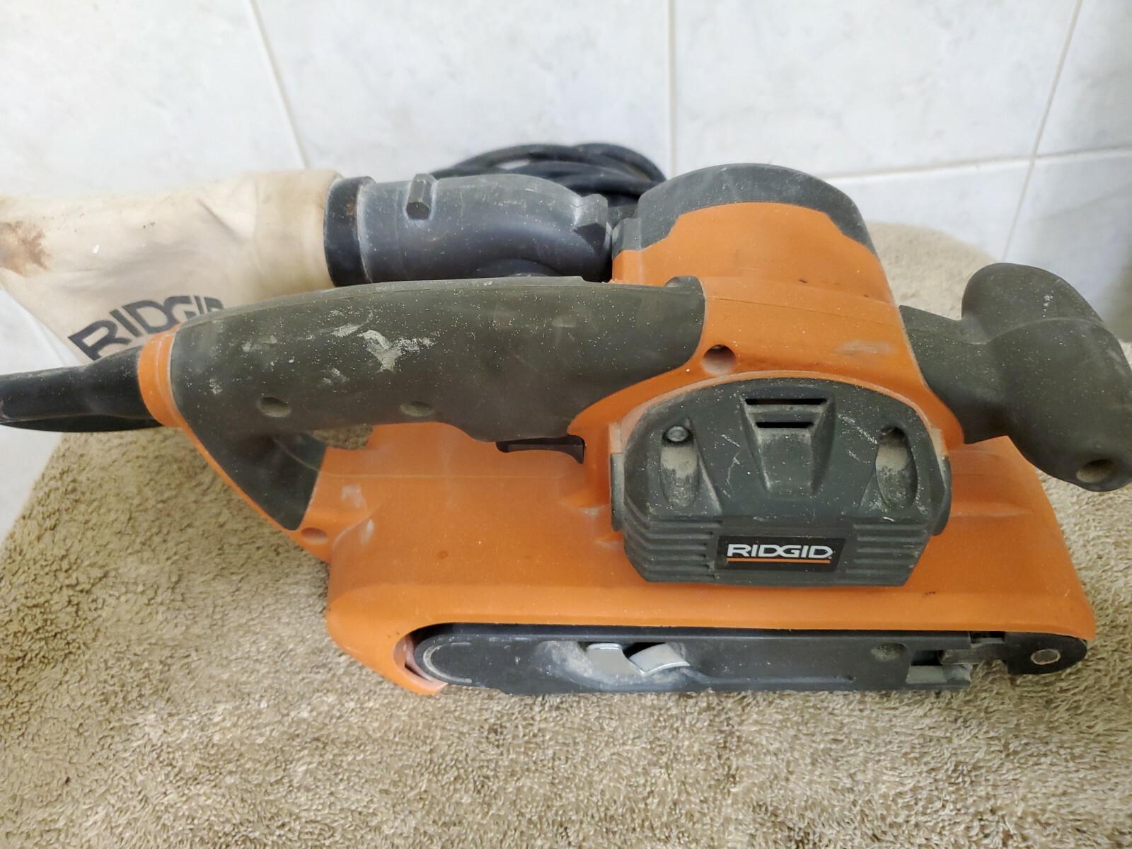 Ridgid 120V 6.5A Heavy Duty Variable Speed Belt Sander R2740