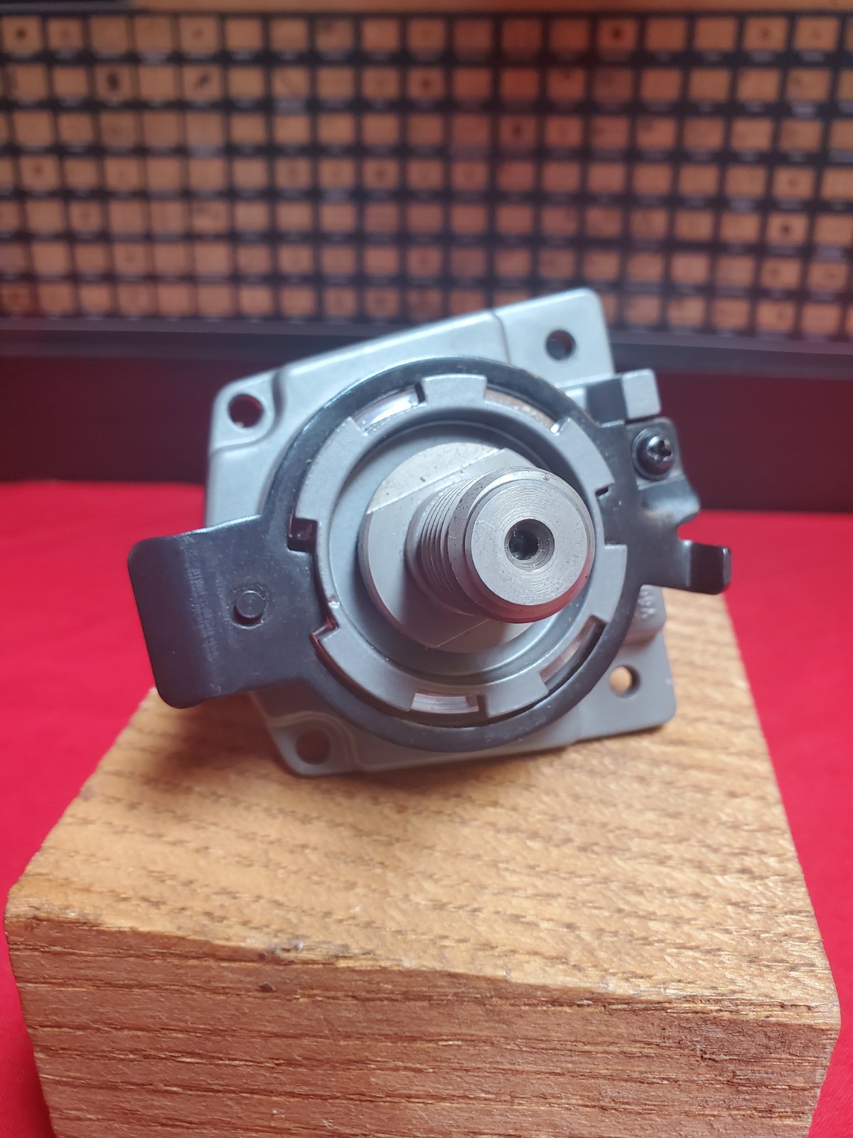 Milwaukee #14-73-0475, Spindle Hub Assembly W/ 5/8” Thread Free Shipping 🛩