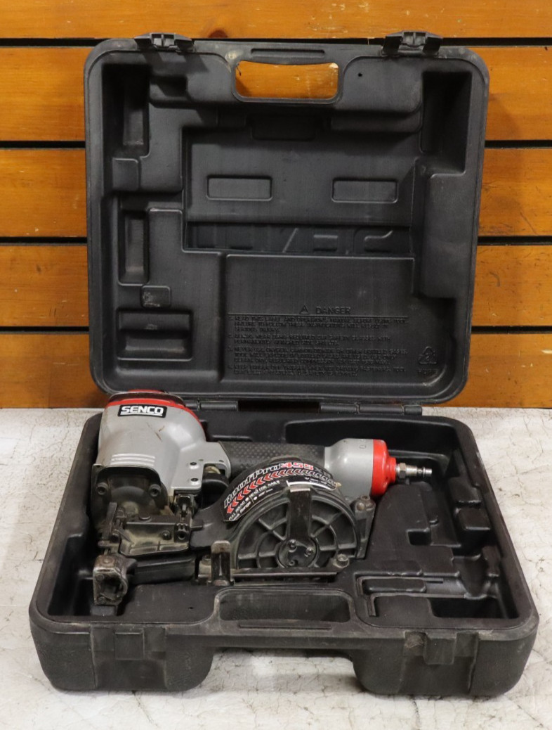 Senco RoofPRO 455XP Coil Roofing Nailer Nail Gun w/ Case