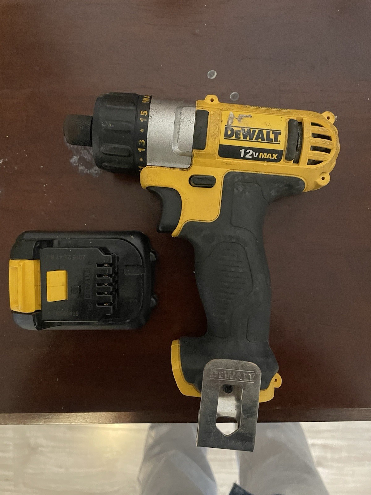 DEWALT DCF610 12V Max Cordless Screwdriver Lithium-Ion Compact w/Battery
