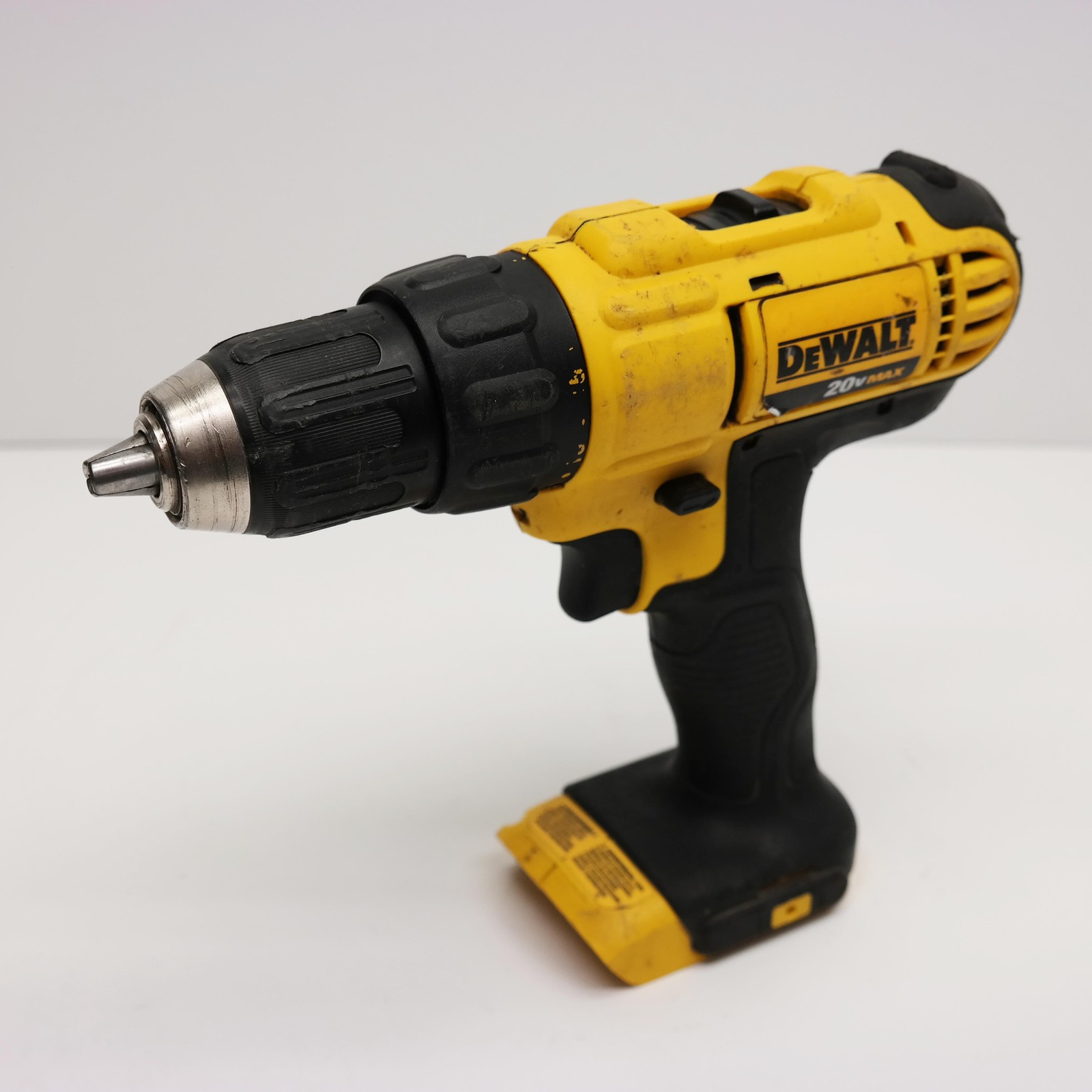 DEWALT DCD771C2 20V MAX Li-Ion 1/2&Prime; Drill Driver Only ISSUE