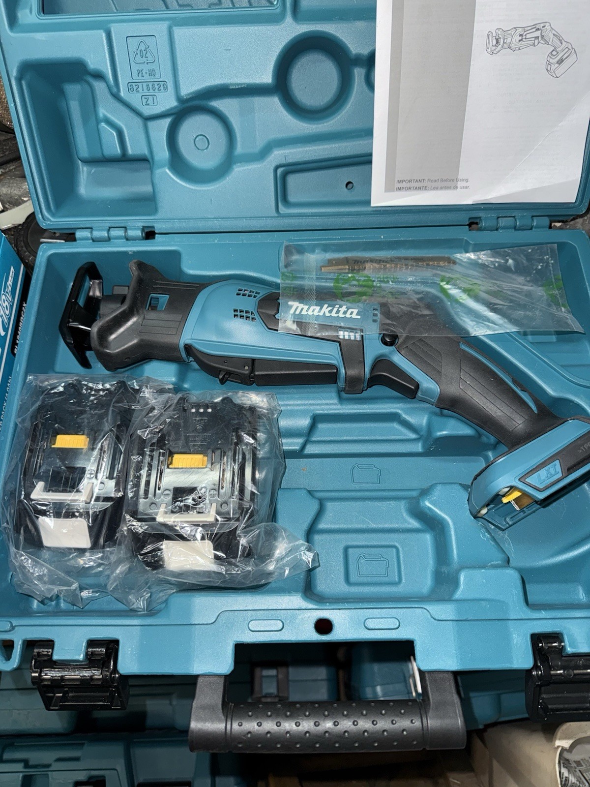 Makita XRJ01 18V Cordless Reciprocating Saw Kit 2 Batteries Charger Case Blades