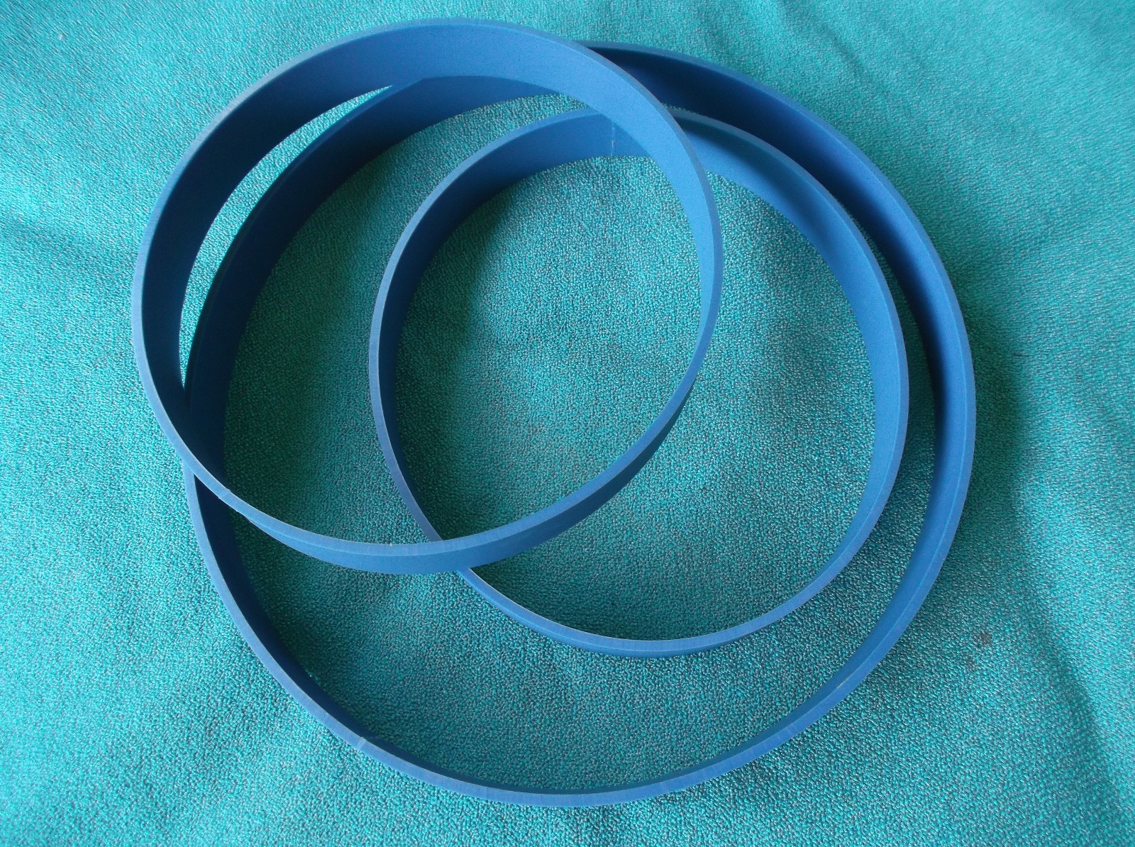 28-560 DELTA BLUE MAX URETHANE BAND SAW TIRES FOR DELTA 16&Prime; BAND SAW 28-560