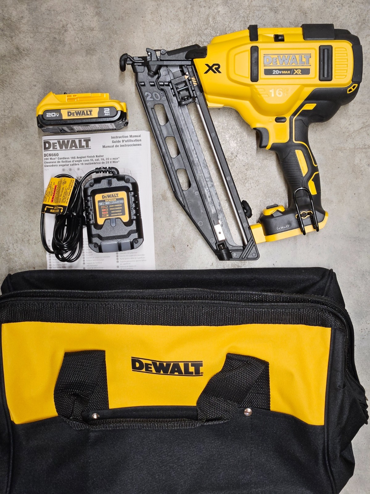 NEW DeWalt 20V Max XR Brushless 16 Gauge Finish Nailer w/ 2.0aH Battery DCN660D1