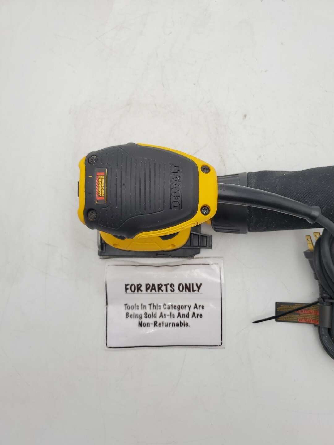 DEWALT DWE6411 2.3 Amp 1/4 Sheet Sander (FOR PARTS ONLY)