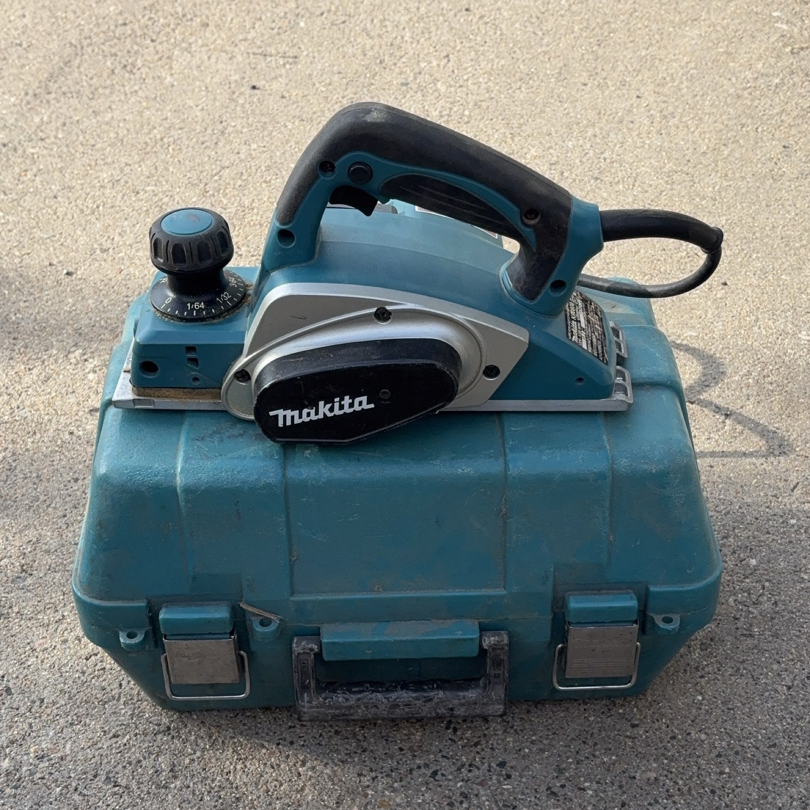 Makita KP0800 Electric Planer 3-1/4&Prime; Corded Handheld 6.5A w/ Case Tested