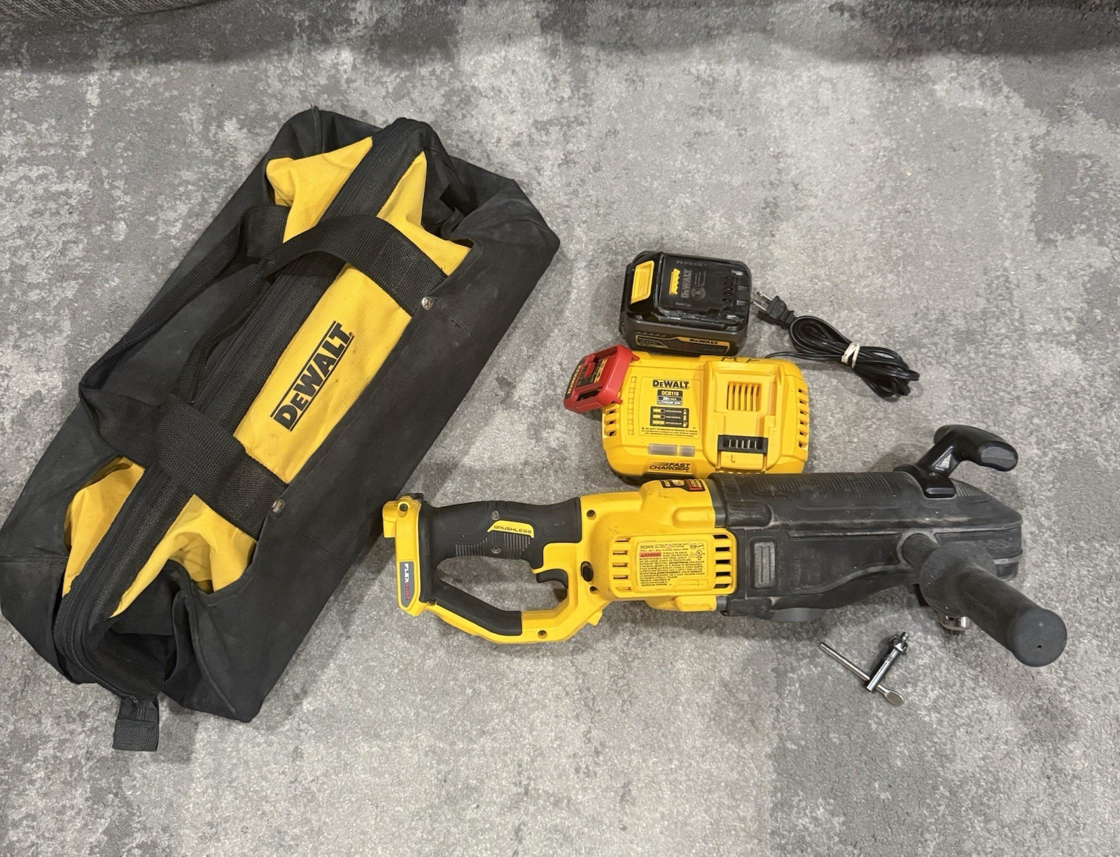 Dewalt DCD470 60 V MAX In-Line Stud and Joist Drill. Battery, charger & bag.
